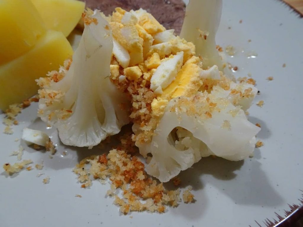 Karfiol mit Butterbrösel