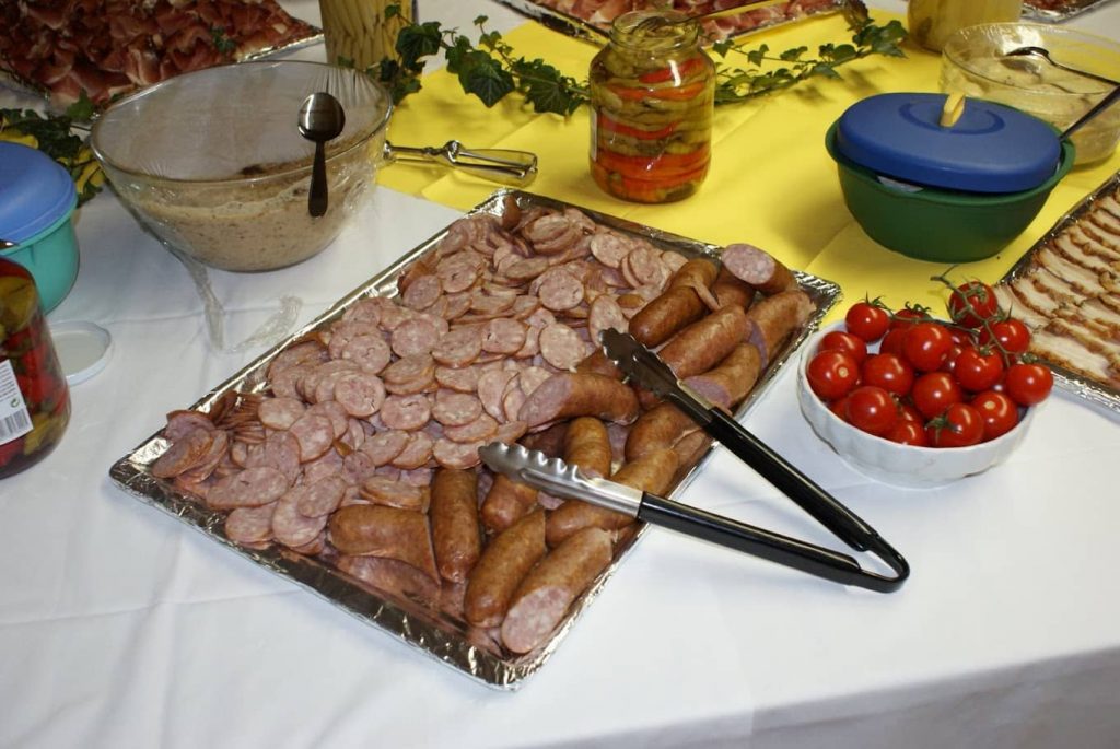 Selchwurst vom Buffet