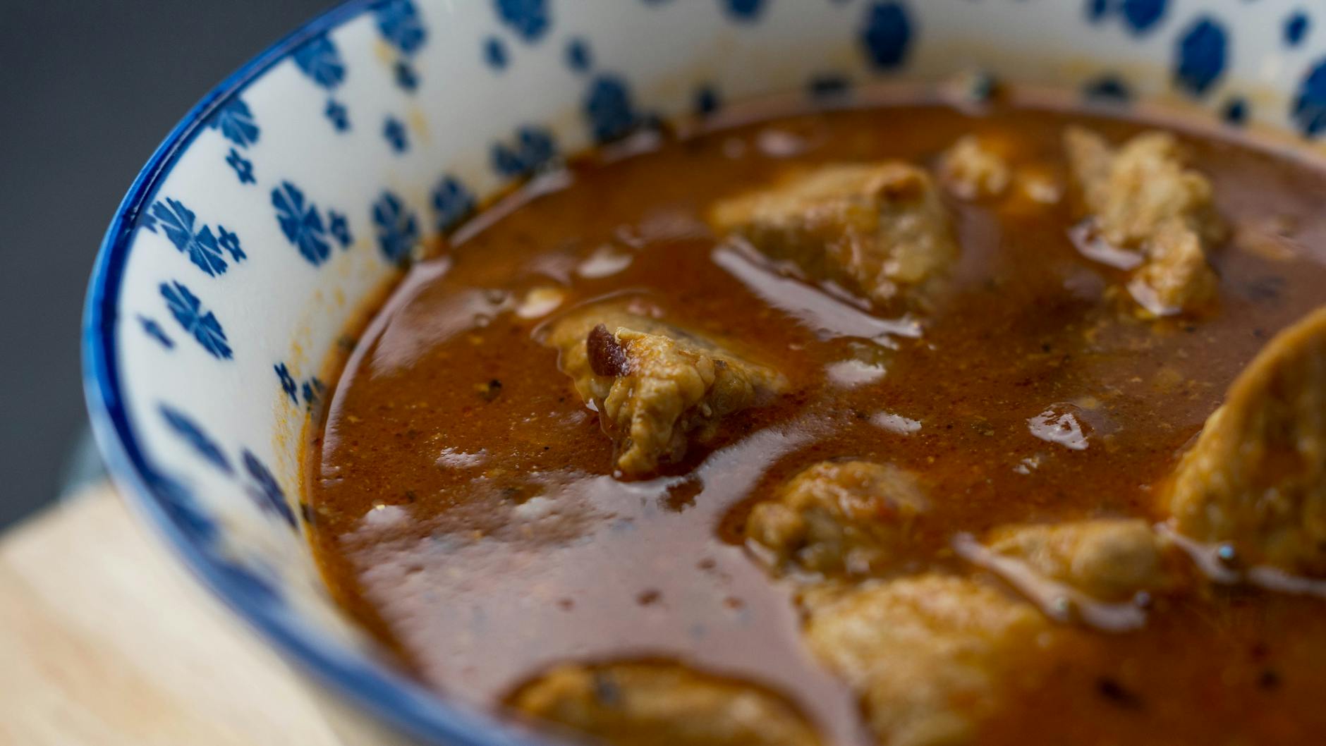 a stew dish in macro shot photography