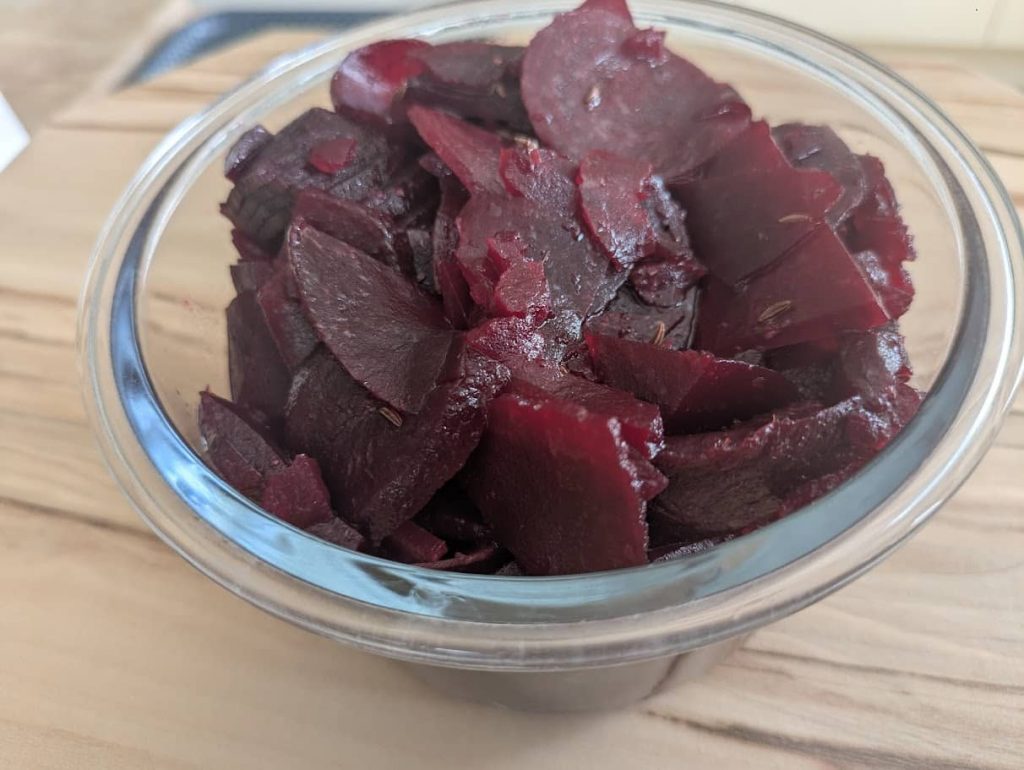 Roter Rübensalat