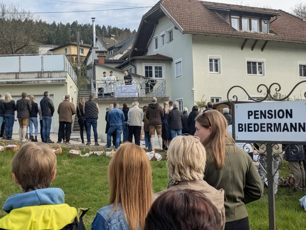 Speisensegnung am Fercherkreuz in Viktring