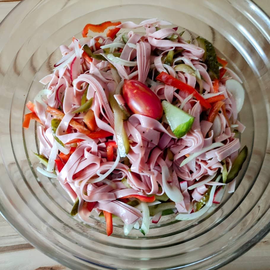 Wurstsalat von der Kalbspariser