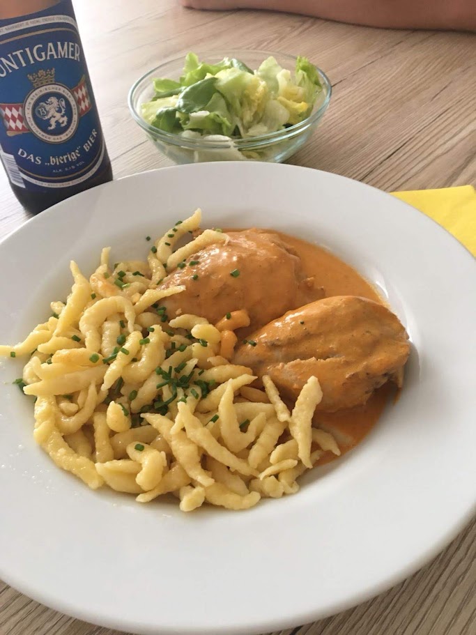 Paprikahendl mit Spätzle